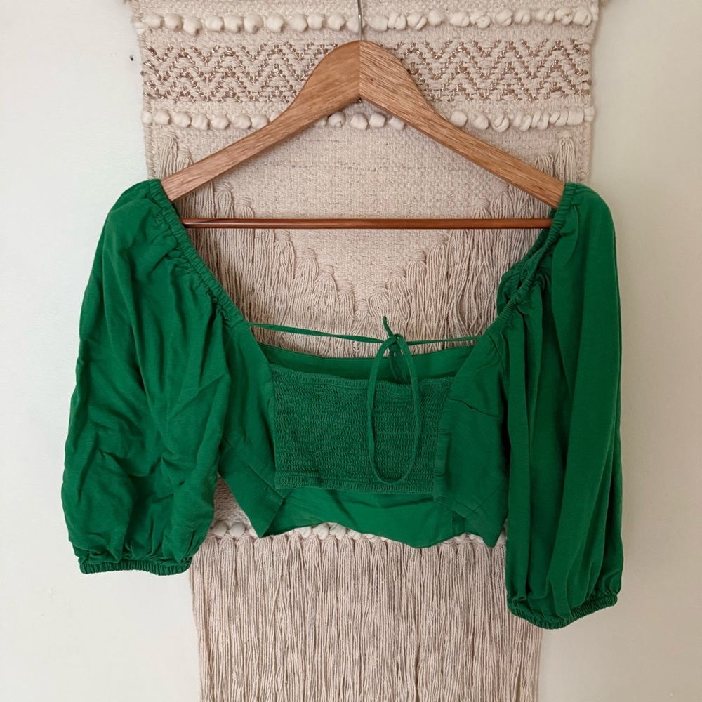 Green Puff Sleeve Crop Top - Picture 7 of 8